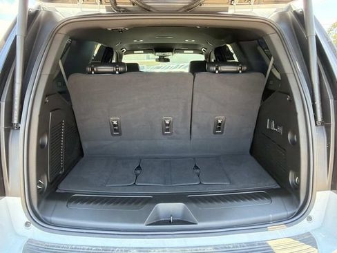Used 2025 Chevrolet Tahoe LT w/ Comfort Package RWD image 10