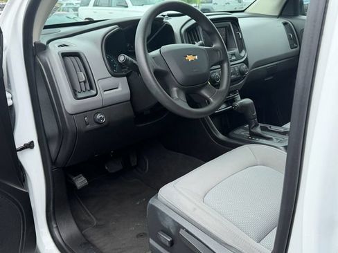 Used 2021 Chevrolet Colorado W/T RWD image 11