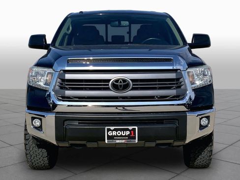 Used 2014 Toyota Tundra SR5 w/ SR5 Upgrade Package AWD/4WD image 4