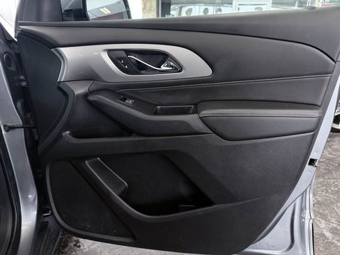 Used 2019 Chevrolet Traverse LT image 33