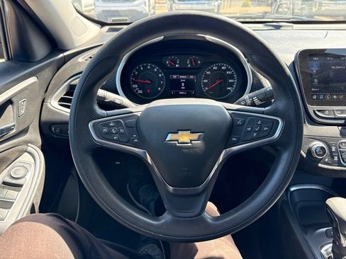 Used 2024 Chevrolet Malibu LT FWD image 9