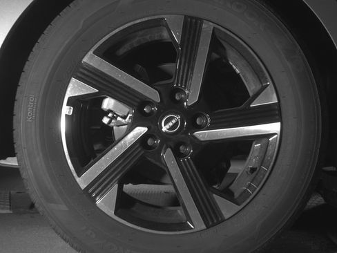 Used 2025 Nissan Sentra SV image 15