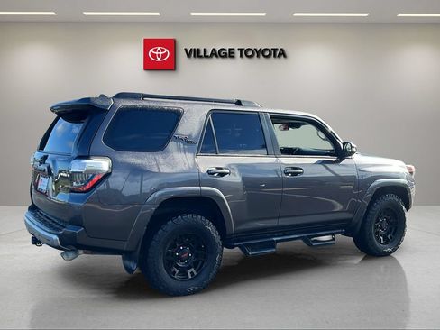 Certified 2021 Toyota 4Runner TRD Off-Road Premium w/ Moonroof Package AWD/4WD image 5