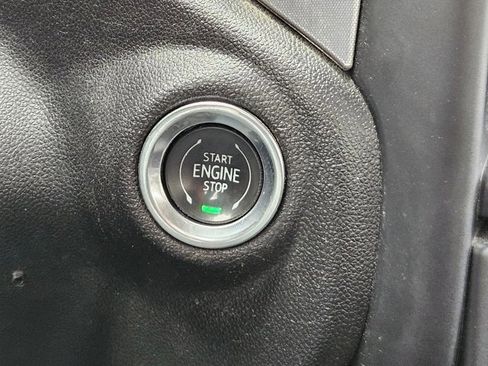 Used 2020 GMC Sierra 1500 SLE w/ SLE Value Package image 21