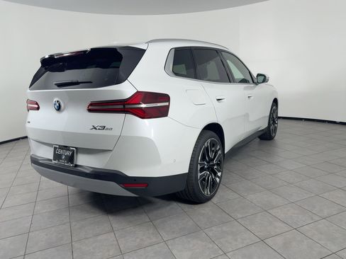 New 2026 BMW X3 xDrive30 w/ Premium Package image 9