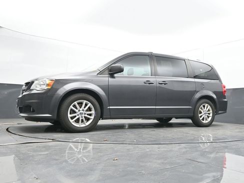 Used 2018 Dodge Grand Caravan SXT FWD image 27