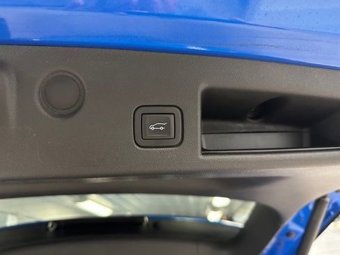 Certified 2024 Chevrolet Equinox LT w/ LPO, Floor Liner Package image 23