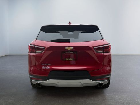 Used 2023 Chevrolet Blazer LT w/ Driver Confidence Package FWD image 4