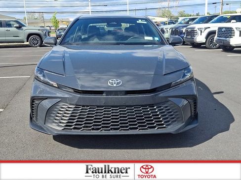 Certified 2025 Toyota Camry SE FWD image 2