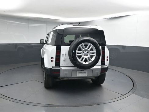 Used 2025 Land Rover Defender 110 S AWD/4WD image 22