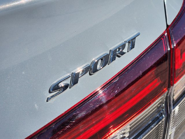 Used 2025 Honda Civic Sport image 9