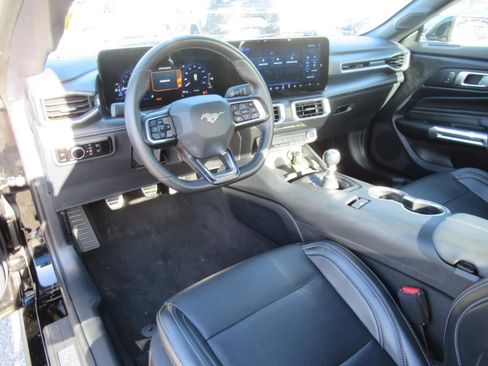 Used 2024 Ford Mustang GT Premium RWD image 15