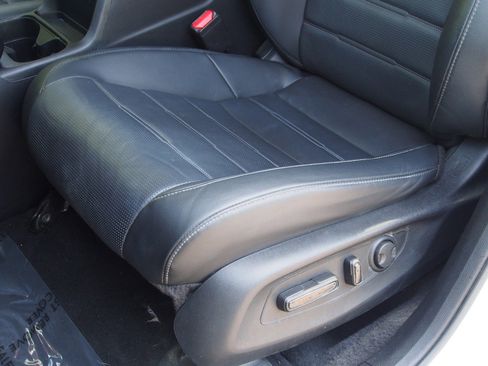 Used 2023 Honda CR-V EX-L image 18