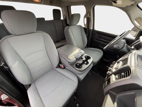 Used 2018 RAM 1500 Express w/ Express Value Package image 16