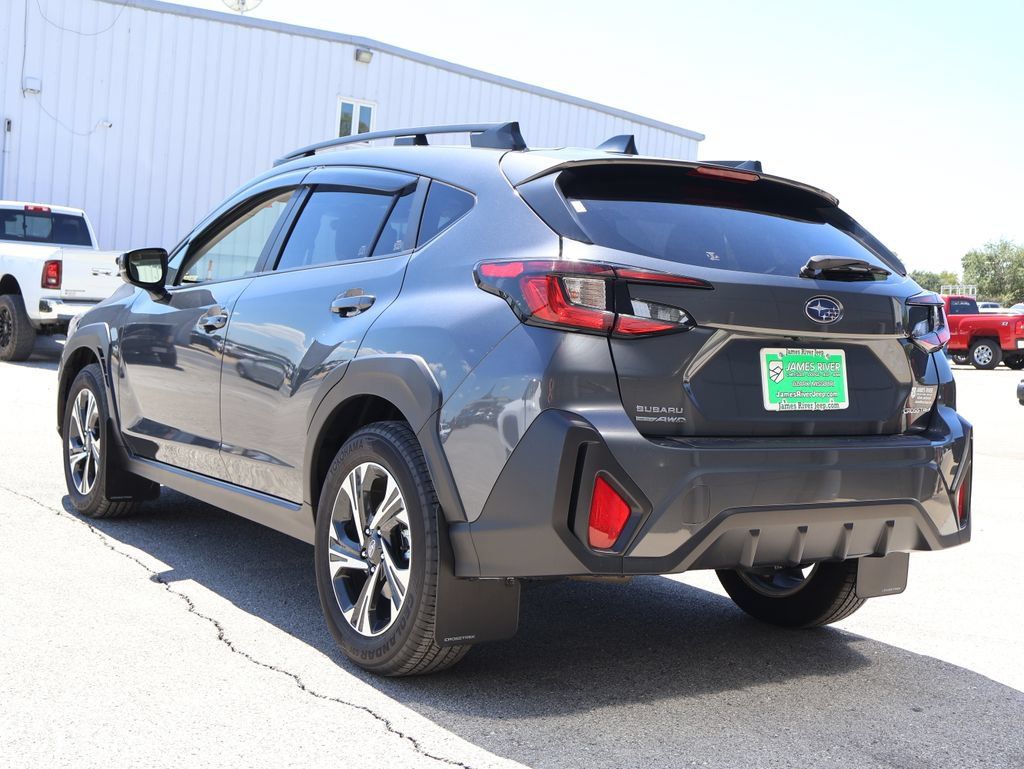 Used 2024 Subaru Crosstrek 2.0i Premium AWD/4WD image 3