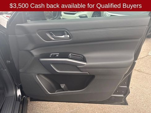 New 2026 Nissan Pathfinder SL image 45