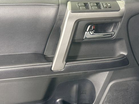 Used 2017 Toyota 4Runner SR5 image 15