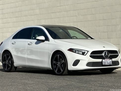 Used 2022 Mercedes-Benz A 220 image 1