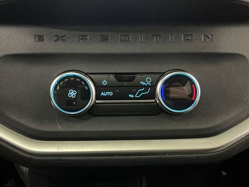 Used 2025 Ford Expedition Max Active AWD/4WD image 40