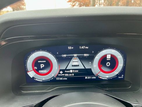 Used 2024 Nissan Pathfinder Platinum w/ Cargo Package image 11