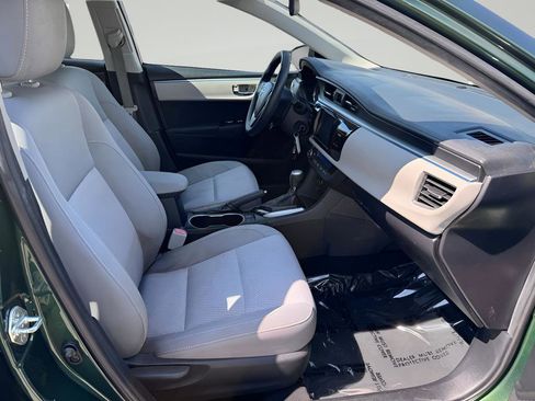 Used 2015 Toyota Corolla LE image 28