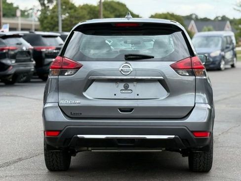 Used 2019 Nissan Rogue S image 43