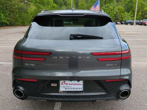 Used 2023 Genesis GV70 3.5T Sport w/ Sport Prestige Package AWD/4WD image 5