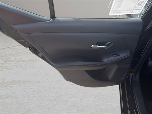 Used 2022 Nissan Sentra SV w/ Trunk Package image 18