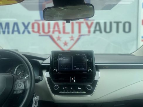 Used 2022 Toyota Corolla LE FWD image 51