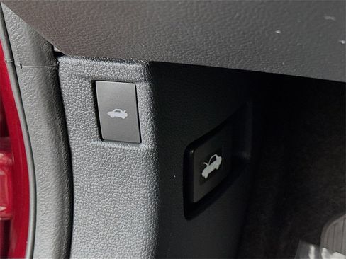 New 2025 Honda Accord SE image 19