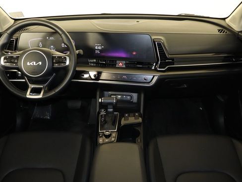 Used 2024 Kia Sportage EX FWD image 11
