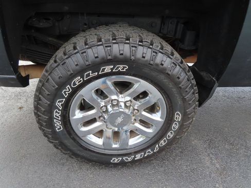 Used 2019 Chevrolet Silverado 3500 LTZ w/ Duramax Plus Package AWD/4WD image 22