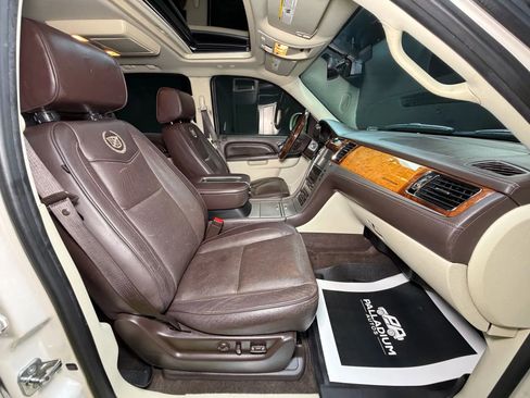 Used 2012 Cadillac Escalade Platinum image 55