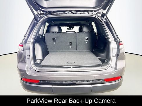 New 2025 Jeep Grand Cherokee Altitude image 13