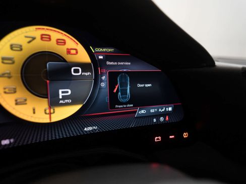 Certified 2022 Ferrari Roma image 22