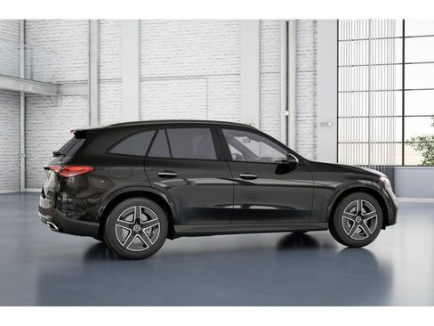 Certified 2026 Mercedes-Benz GLC 300 4MATIC image 18