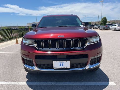 Used 2021 Jeep Grand Cherokee L Limited w/ Luxury Tech Group II AWD/4WD image 2
