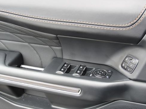 Used 2023 Ford Expedition Platinum AWD/4WD image 40