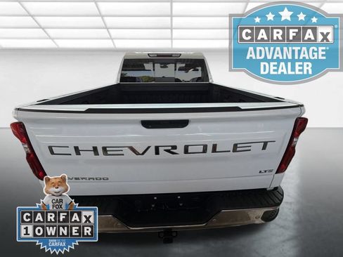 Used 2022 Chevrolet Silverado 1500 LTZ AWD/4WD image 3