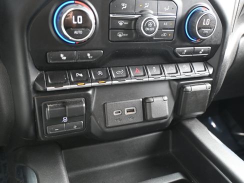 Used 2019 Chevrolet Silverado 1500 RST w/ All-Star Edition AWD/4WD image 26