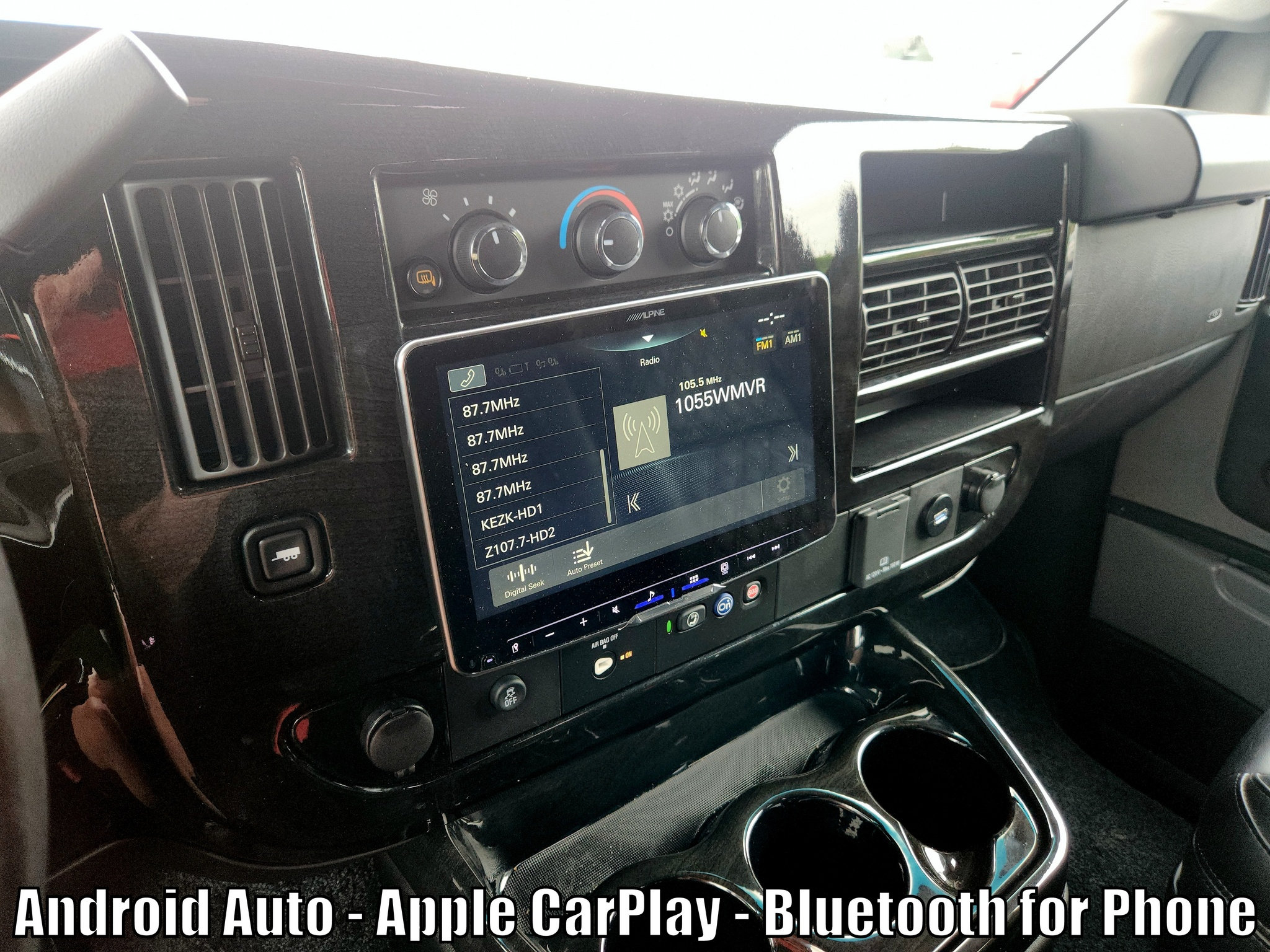 Used 2023 GMC Savana 2500 Extended RWD image 5