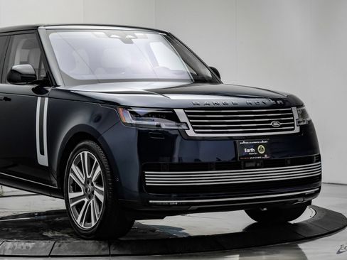 Used 2023 Land Rover Range Rover SV AWD/4WD image 27
