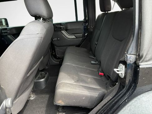 Used 2016 Jeep Wrangler Unlimited Sport AWD/4WD image 23