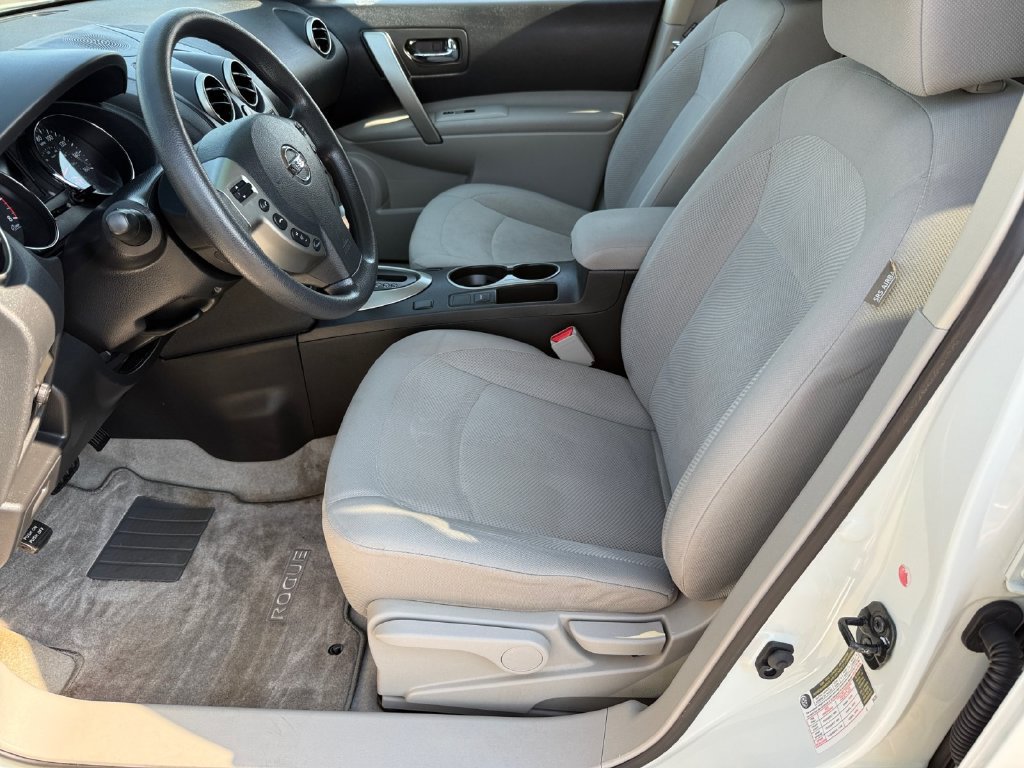 Used 2015 Nissan Rogue S w/ Convenience Package FWD image 10