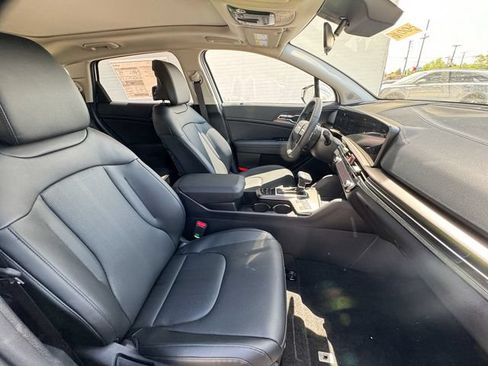 Certified 2026 Kia Sportage SX FWD image 22