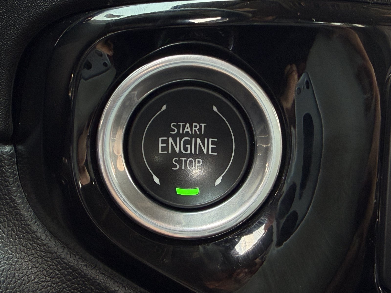 Used 2025 GMC Sierra 1500 Elevation w/ Elevation Premium Package AWD/4WD image 23
