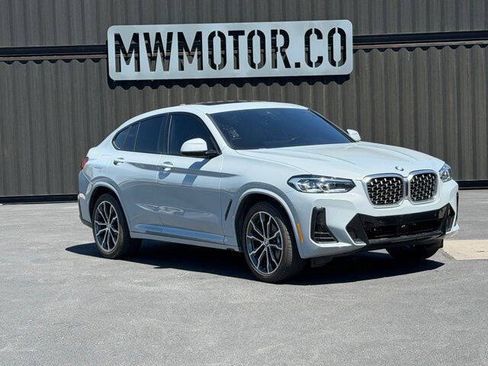 Used 2022 BMW X4 xDrive30i w/ M Sport Package 2 AWD/4WD image 2