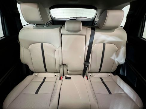 Used 2025 MAZDA CX-70 Plug-In Hybrid w/ Premium Pkg image 27