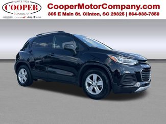 Used 2021 Chevrolet Trax LT w/ LT Convenience Package image 1