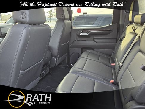 Used 2024 GMC Sierra 1500 SLT image 15